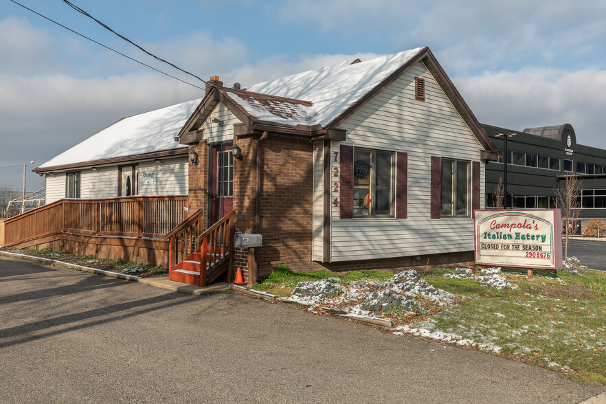 7224 Center St, Mentor, OH for sale - Building Photo - Image 1 of 16