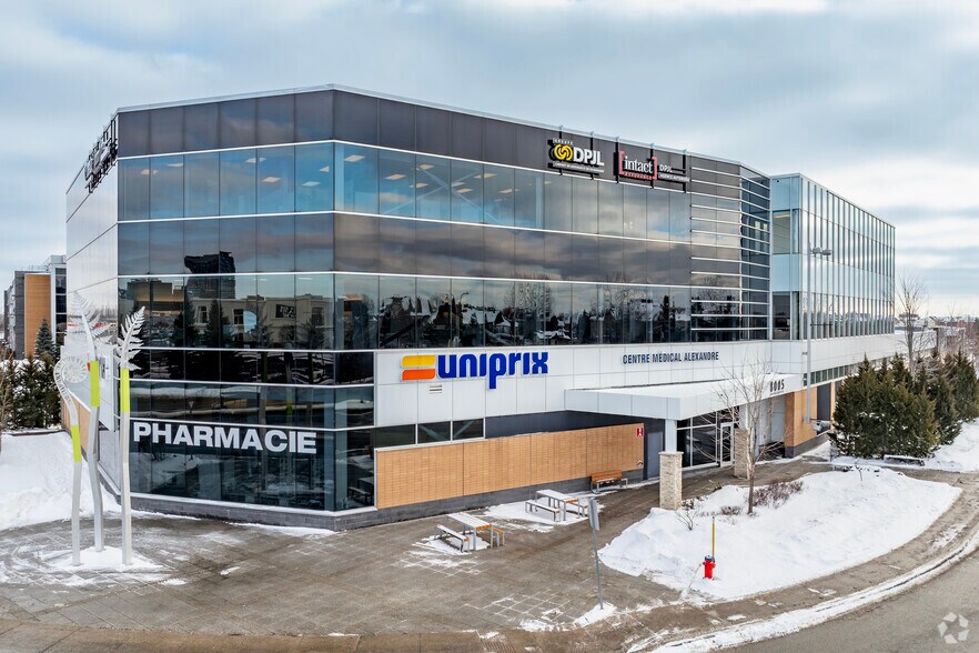 8005 Boul Du Quartier, Brossard, QC for lease - Building Photo - Image 3 of 4