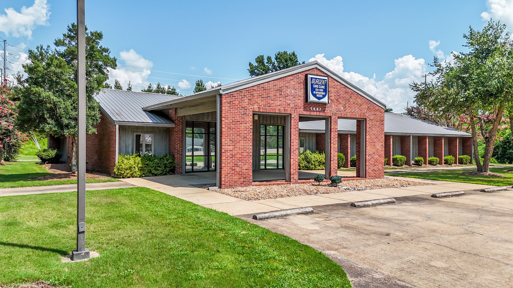 1487 Belk Blvd, Oxford, MS à vendre Photo principale- Image 1 de 37