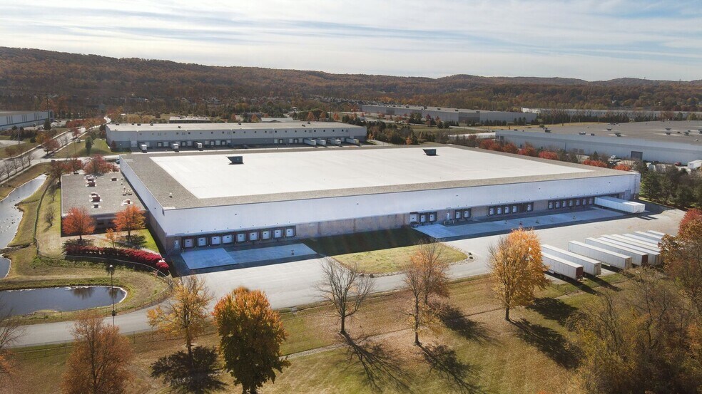 2834 Schoeneck Rd, Macungie, PA à louer - Aérien - Image 2 de 4