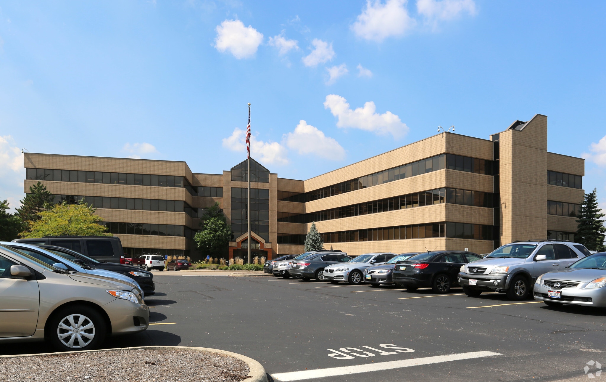 6120 S Gilmore Rd, Fairfield, OH for lease Primary Photo- Image 1 of 6