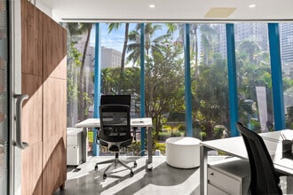 333 Las Olas Way, Fort Lauderdale, FL for lease Interior Photo- Image 1 of 3