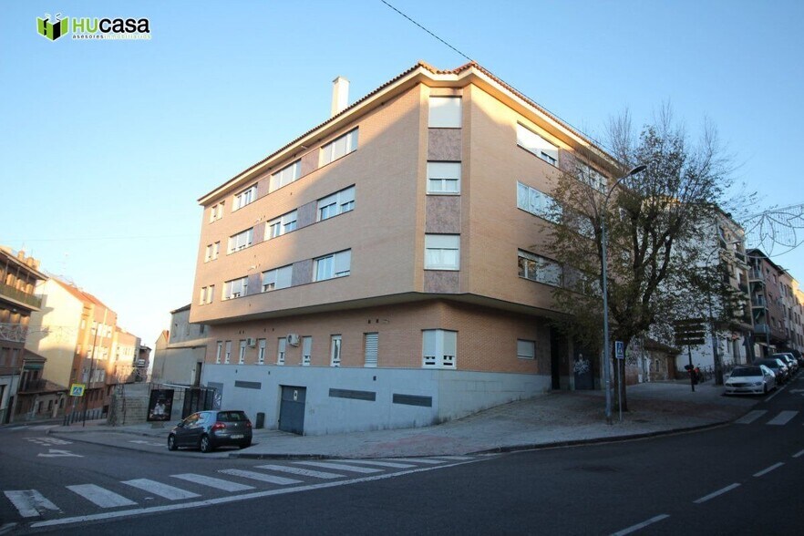 Retail in Toledo, Toledo for lease - Building Photo - Image 2 of 2