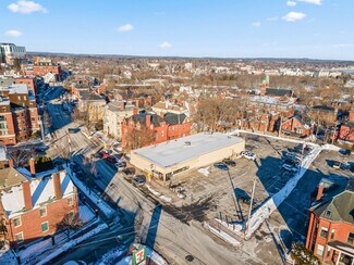 Plus de détails pour 709 Congress St, Portland, ME - Commerce de détail à vendre