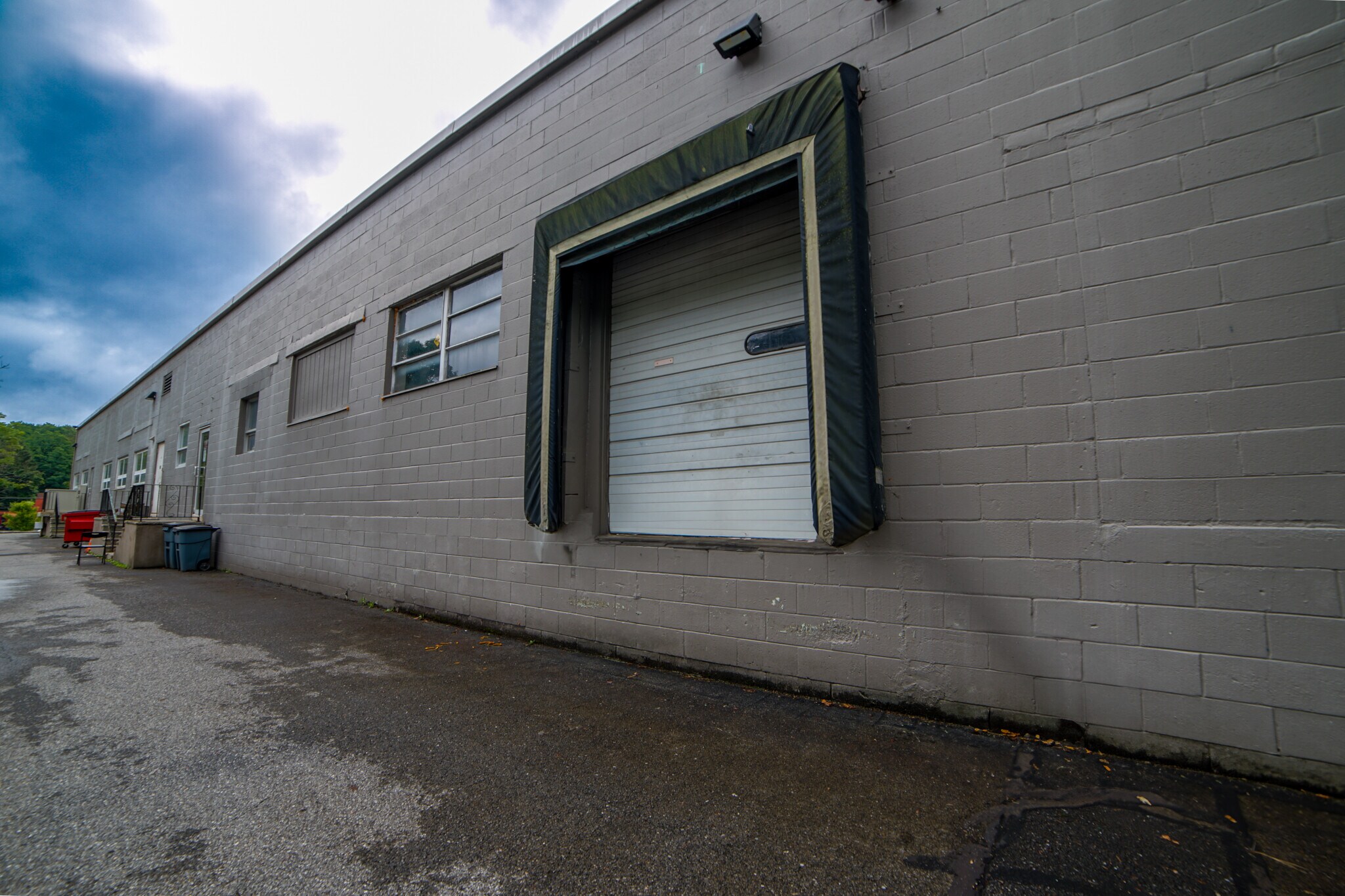 40 Radio Circle Dr, Mount Kisco, NY for lease Interior Photo- Image 1 of 6