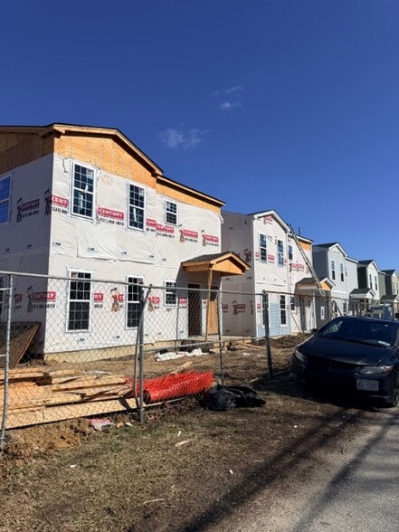 7 Patton Ave, Wyandanch, NY for sale - Construction Photo - Image 3 of 4