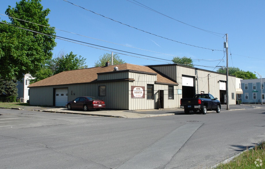 411 19th St, Watervliet, NY for sale - Building Photo - Image 2 of 4