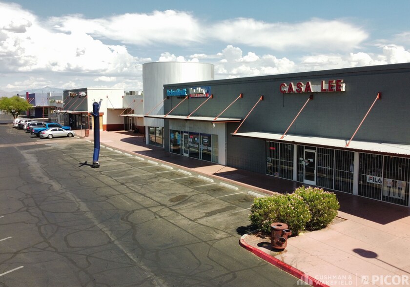 2802-2990 S 6th Ave, Tucson, AZ à louer - Photo du bâtiment - Image 2 de 3