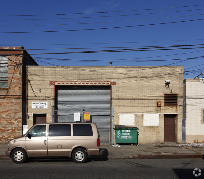 427 Stanley Ave, Brooklyn, NY for lease - Building Photo - Image 2 of 3