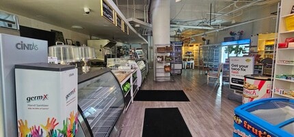 4333 Admiralty Way, Marina Del Rey, CA for lease Interior Photo- Image 2 of 2