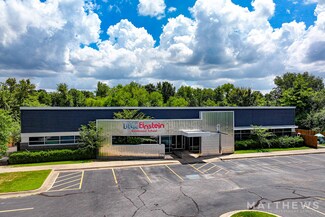 Plus de détails pour 1110 SE Evergreen St, Bentonville, AR - Bureau à vendre