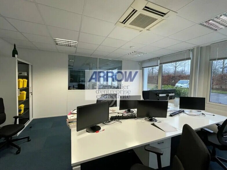 Bureau dans Carquefou à louer - Photo du bâtiment - Image 2 de 4