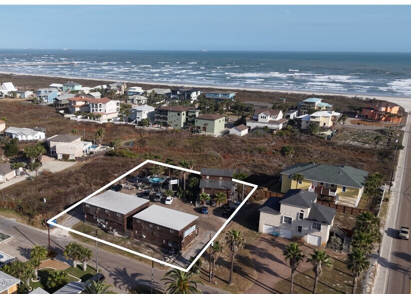 539 S 12th St, Port Aransas, TX à vendre - Photo du bâtiment - Image 2 de 13