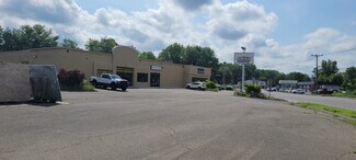 Plus de détails pour 5 Danbury Rd, New Milford, CT - Commerce de détail à louer