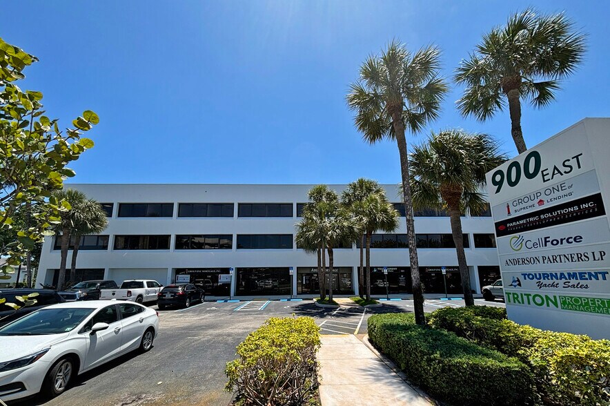 900 E Indiantown Rd, Jupiter, FL à louer - Photo du bâtiment - Image 3 de 10