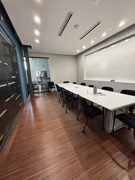 1014 Morton St, Baltimore, MD for lease - Interior Photo - Image 2 of 6