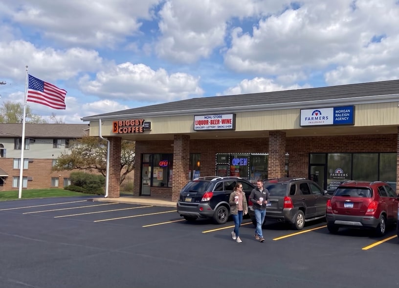 1125 E Michigan Ave, Battle Creek, MI for lease - Building Photo - Image 2 of 29