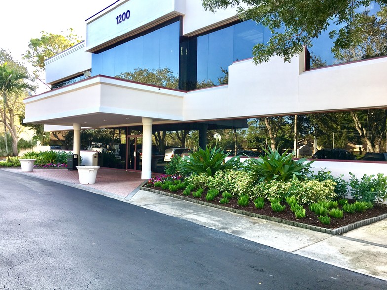 1200 Corporate Center Way, Wellington, FL à vendre - Photo du b timent - Image 1 de 1