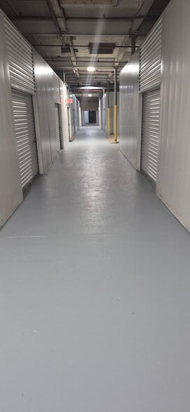 Landmark Self Storage portfolio of 2 properties for sale on LoopNet.ca - Building Photo - Image 2 of 8