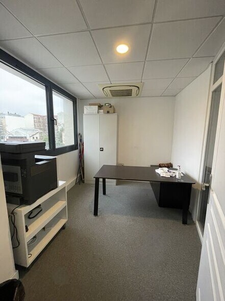 Bureau dans Clichy à vendre - Photo intérieure - Image 2 de 8