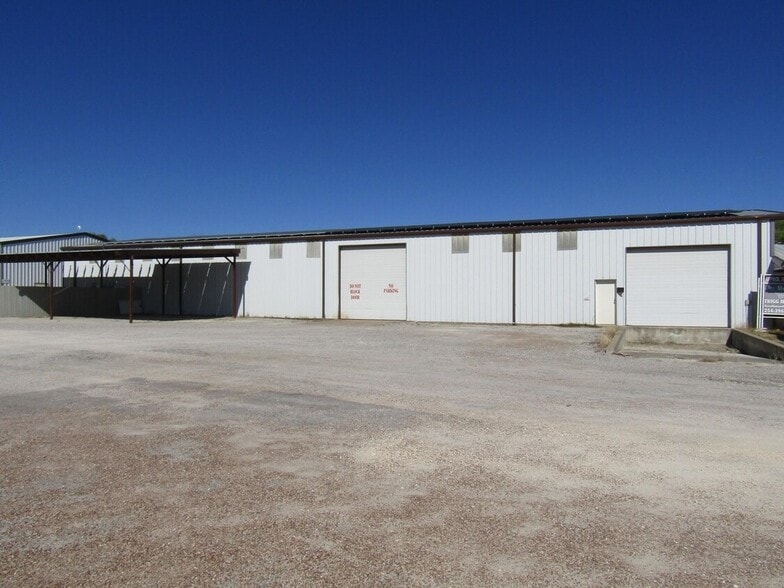 6418 S US Highway 377, Stephenville, TX à vendre - Photo du bâtiment - Image 3 de 26