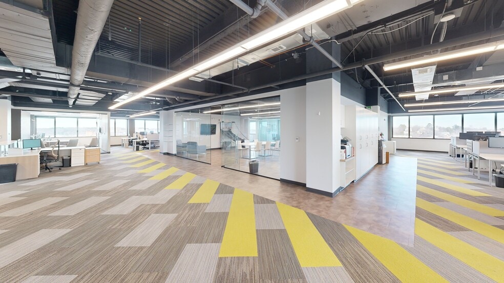 112 W Center St, Fayetteville, AR for sale - Matterport 3D Scan - Image 2 of 34