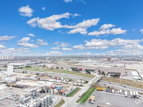 110 Iron St, Toronto, ON - AERIAL  map view