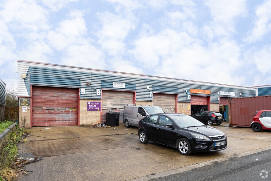 Farriers Way, Southend On Sea à louer - Photo du bâtiment - Image 1 de 2
