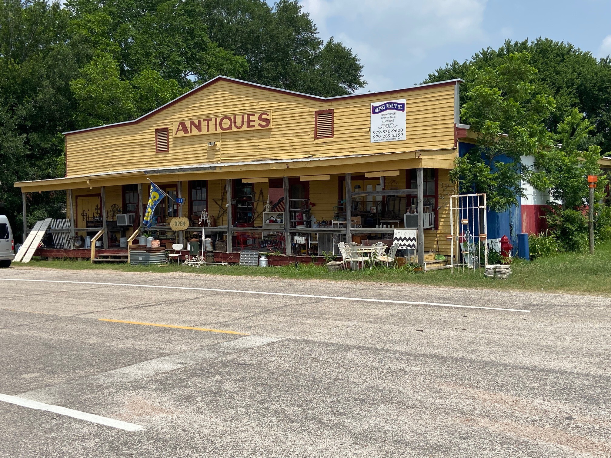 108 Thigpen St, Carmine, TX à vendre Photo principale- Image 1 de 14