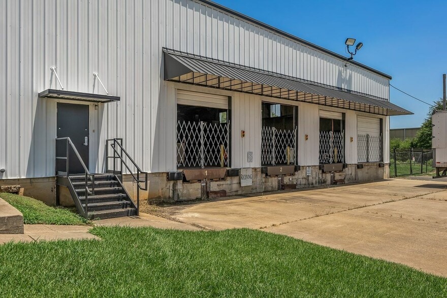 7330 Julie Francis Dr, Shreveport, LA à vendre - Photo du bâtiment - Image 3 de 10