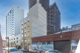 More details for 3858 12th St, Long Island City, NY - Hospitality for Sale