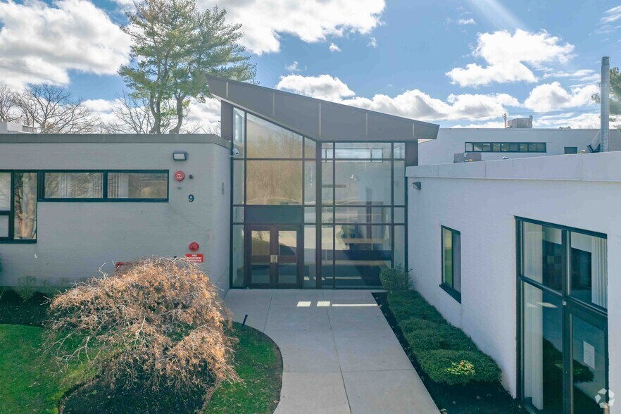 7-11 Audubon Rd, Wakefield, MA à louer - Photo du bâtiment - Image 3 de 7