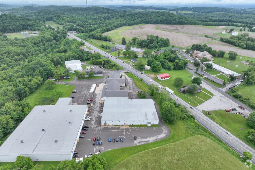 912 Pittsburgh Rd, Butler, PA à louer - Photo du bâtiment - Image 3 de 26