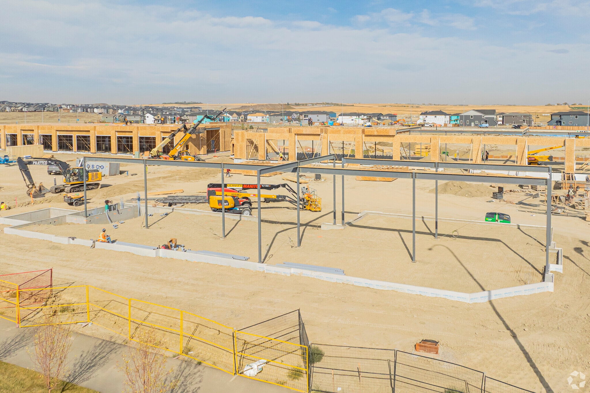 1100 140 Av NE, Calgary, AB for lease Building Photo- Image 1 of 4