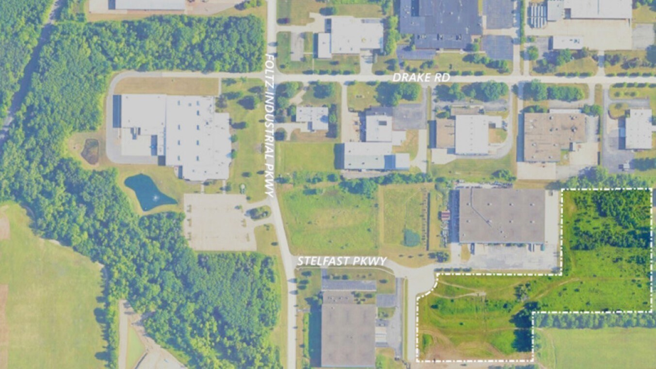 Stelfast Pkwy & Foltz Industrial Pkwy, Strongsville, OH à vendre Photo du bâtiment- Image 1 de 2