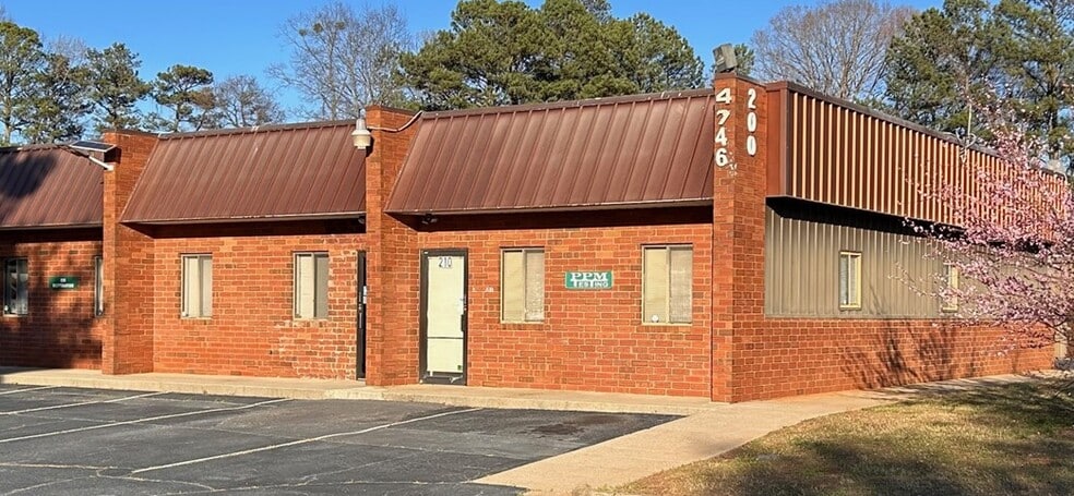 4742 Hammermill Rd, Tucker, GA for lease - Building Photo - Image 3 of 24