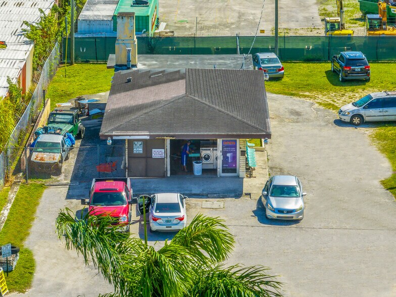 1461 N Krome Ave, Florida City, FL à vendre - Photo du bâtiment - Image 2 de 20