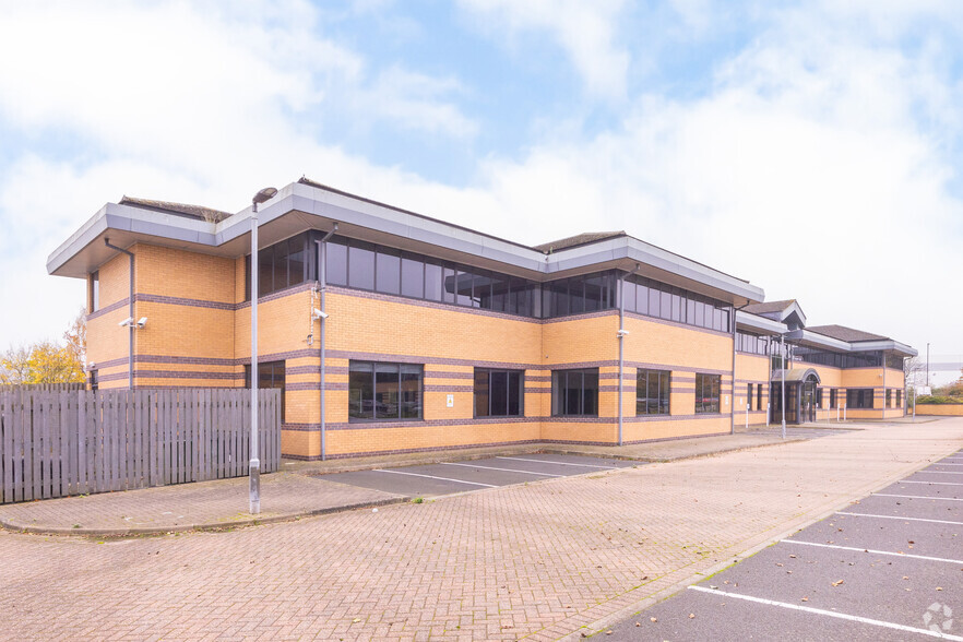 Redgrave Clos, Coventry for lease - Building Photo - Image 2 of 3