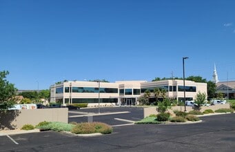 923 S River Rd, St George, UT à louer Photo du bâtiment- Image 2 de 10