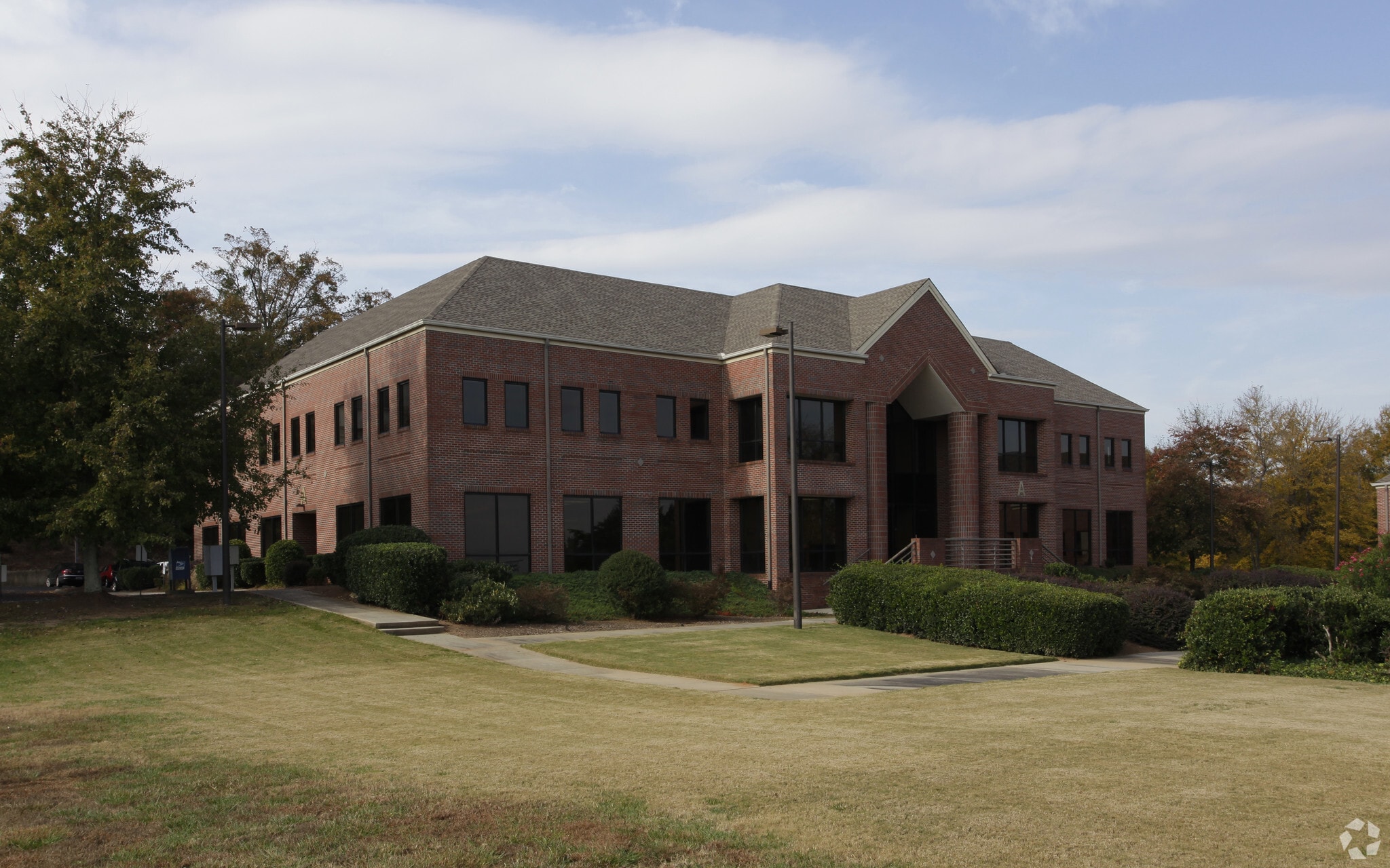 330 Pelham Rd, Greenville, SC for lease Building Photo- Image 1 of 76