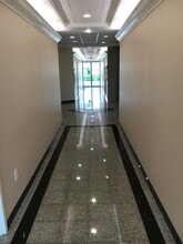 7400 SW 50th Ter, Miami, FL à louer Photo intérieure- Image 2 de 2