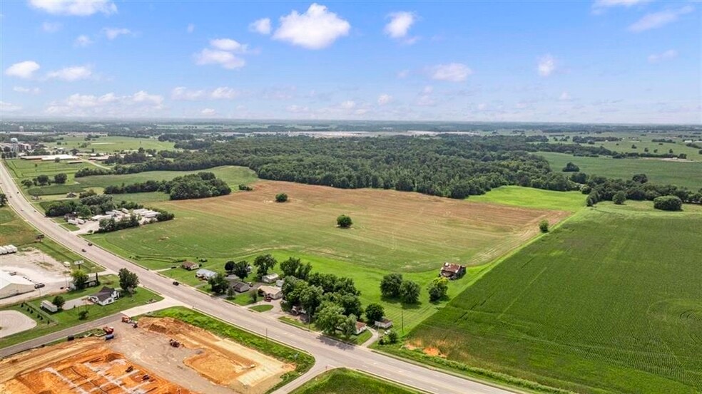 4785 Nashville Rd, Franklin, KY for sale - Building Photo - Image 2 of 9