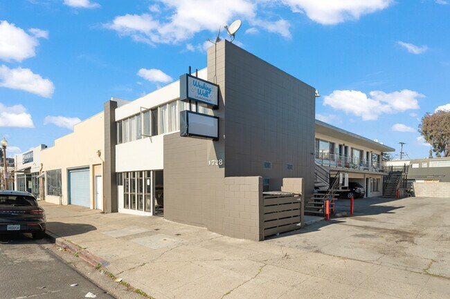 More details for 1728 Broadway St, Redwood City, CA - Retail for Sale