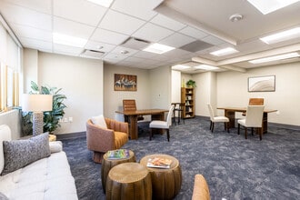 56 Edwards Village Blvd, Edwards, CO à louer Photo intérieure- Image 2 de 5