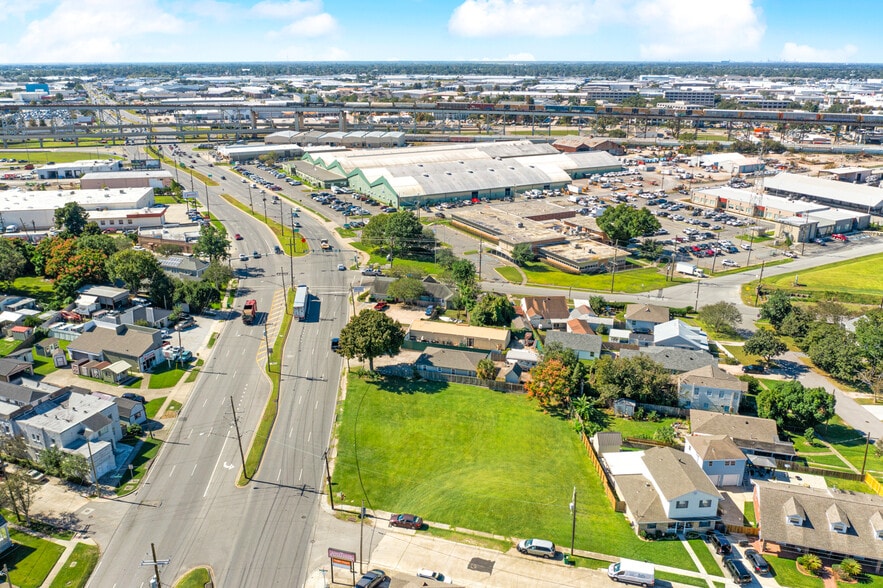 4701 Jefferson Hwy, New Orleans, LA for sale - Building Photo - Image 3 of 11