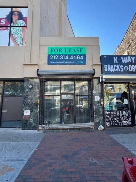 946-956 Kings Hwy, Brooklyn, NY for lease - Primary Photo - Image 1 of 3