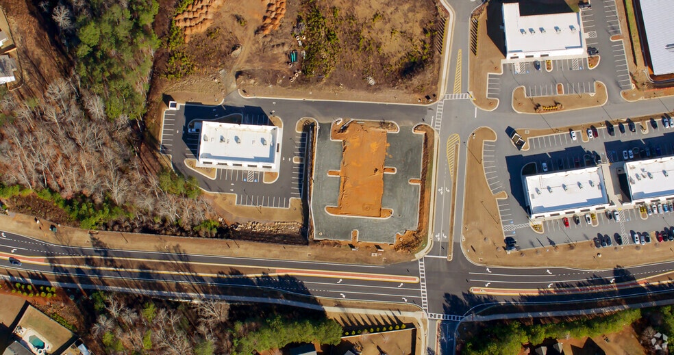 950 Seven Hills Connector, Acworth, GA à louer - Photo du bâtiment - Image 3 de 5