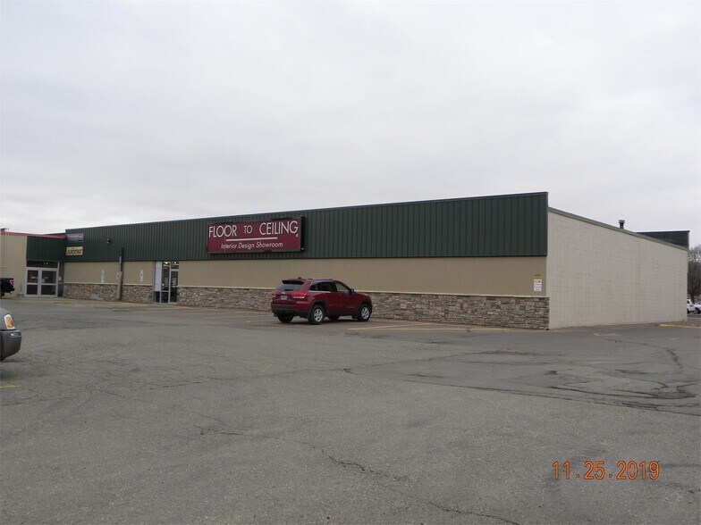 2123 6th Ave SE, Aberdeen, SD à louer - Photo du bâtiment - Image 1 de 1