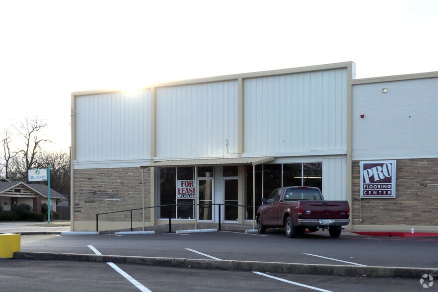 2400 W Okmulgee St, Muskogee, OK à louer - Photo du bâtiment - Image 3 de 6