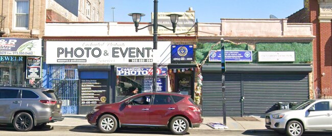 Plus de détails pour 41-43 Bloomfield Ave, Newark, NJ - Commerce de détail à louer